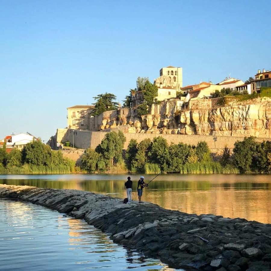 A Los Ojos Del Rio Duero Zamora Eksteriør billede
