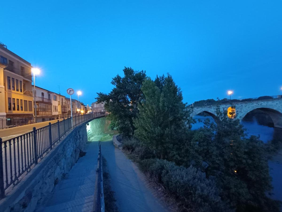 A Los Ojos Del Rio Duero Zamora Eksteriør billede